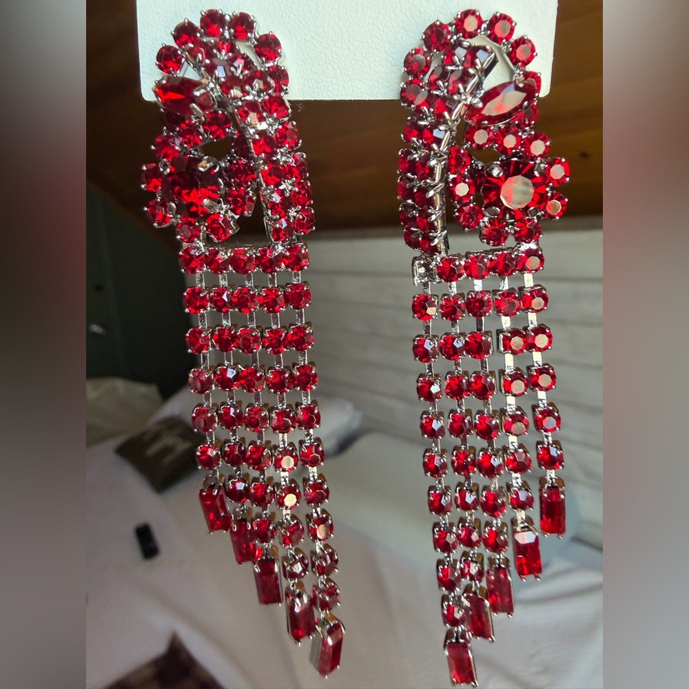 Free People New On Card Follow The Rhythm Red Crystal Fringe Drop Earrings - Picture 3 of 10